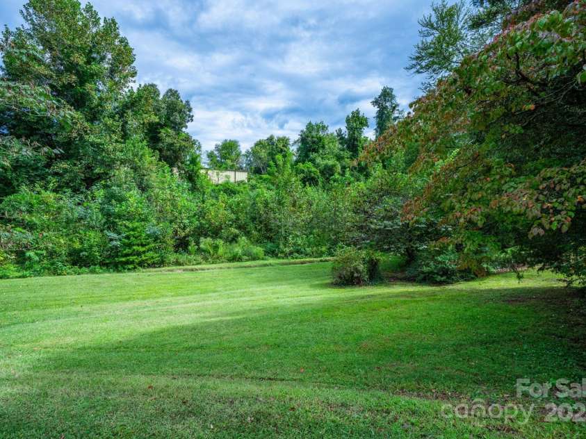 4955 Midway Sand Road, Hickory, NC 28601.  MLS# CAR4309064, YatesRealty ID 2393. 