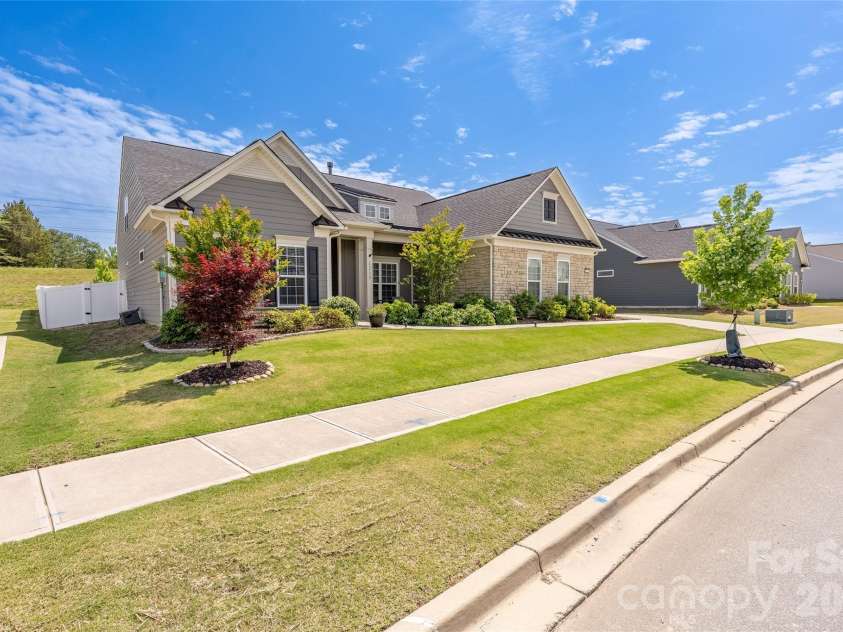 13712 Berkley Avenue, Huntersville, NC 28078.  MLS# CAR4380814, YatesRealty ID 23930. 