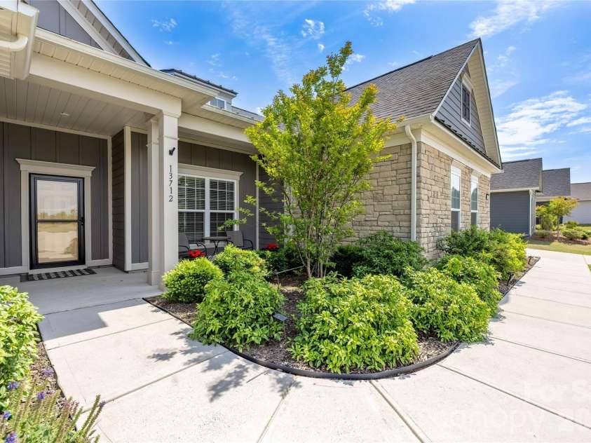13712 Berkley Avenue, Huntersville, NC 28078.  MLS# CAR4380814, YatesRealty ID 23930. 