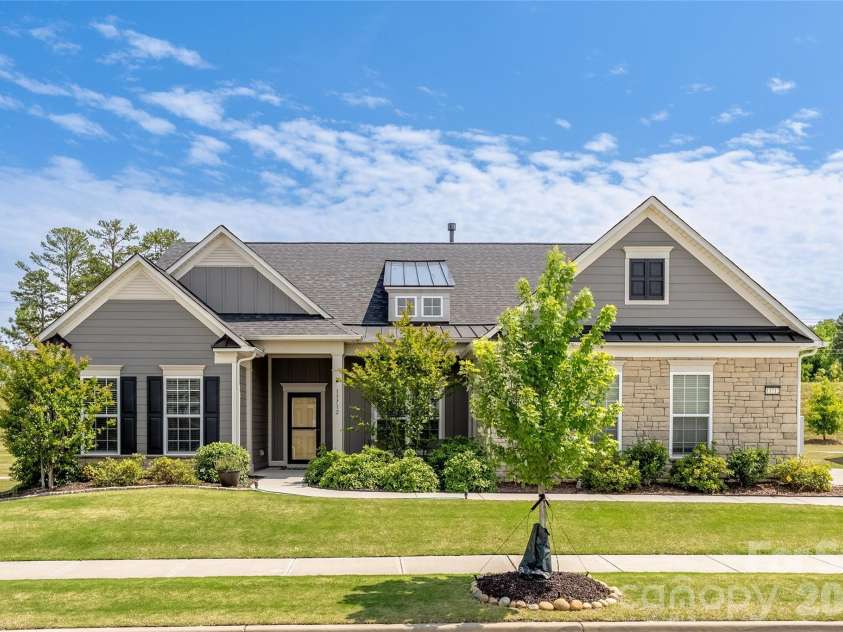 13712 Berkley Avenue, Huntersville, NC 28078.  MLS# CAR4380814, YatesRealty ID 23930. Welcome To 13712 Berkley Avenue!