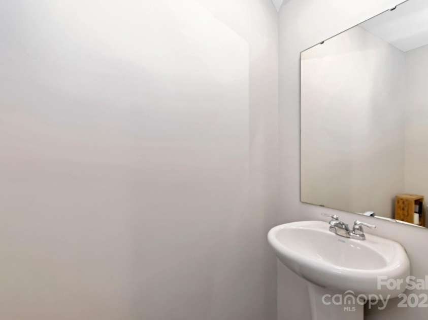 3305 Rian Drive, Lenoir, NC 28645.  MLS# CAR4267149, YatesRealty ID 23930. 