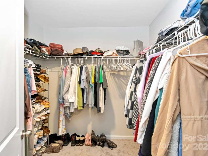 3305 Rian Drive, Lenoir, NC 28645.  MLS# CAR4267149, YatesRealty ID 23930. 