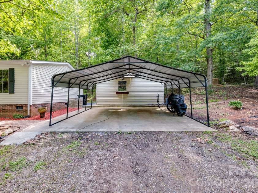 5347 Lewis Road, Gastonia, NC 28052.  MLS# CAR4377258, YatesRealty ID 23931. 