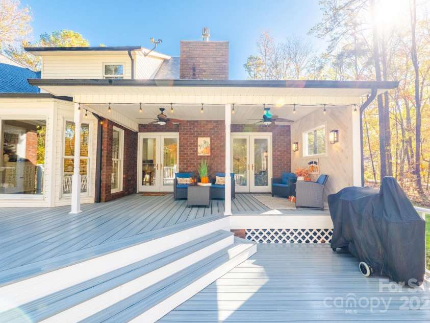 10032 Hunters Trace Drive, Concord, NC 28027.  MLS# CAR4235512, YatesRealty ID 23932. 