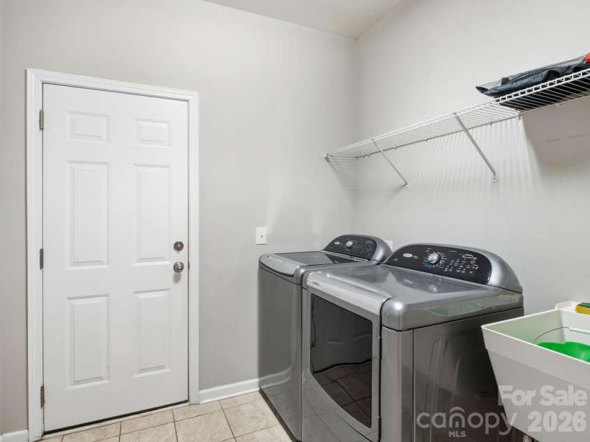 14703 Brannock Hills Drive, Charlotte, NC 28278.  MLS# CAR4369009, YatesRealty ID 23935. 