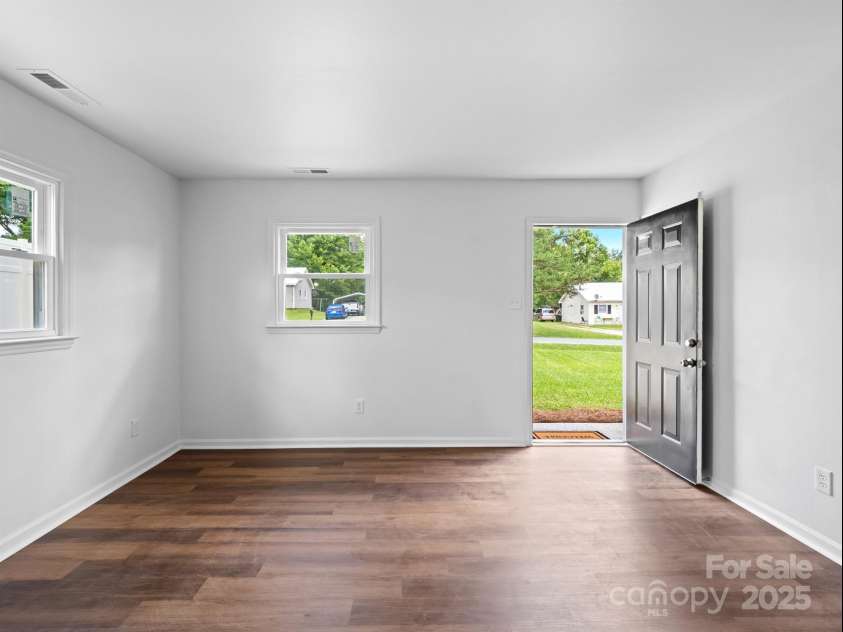 405 Jones Street Street, Monroe, NC 28110.  MLS# CAR4275206, YatesRealty ID 23935. 