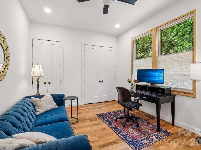 101 Santee Street, Asheville, NC 28801.  MLS# CAR4371504, YatesRealty ID 23936. 