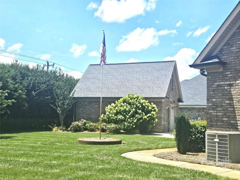 323 Wendover Drive, Locust, NC 28097.  MLS# CAR4273071, YatesRealty ID 23937. 