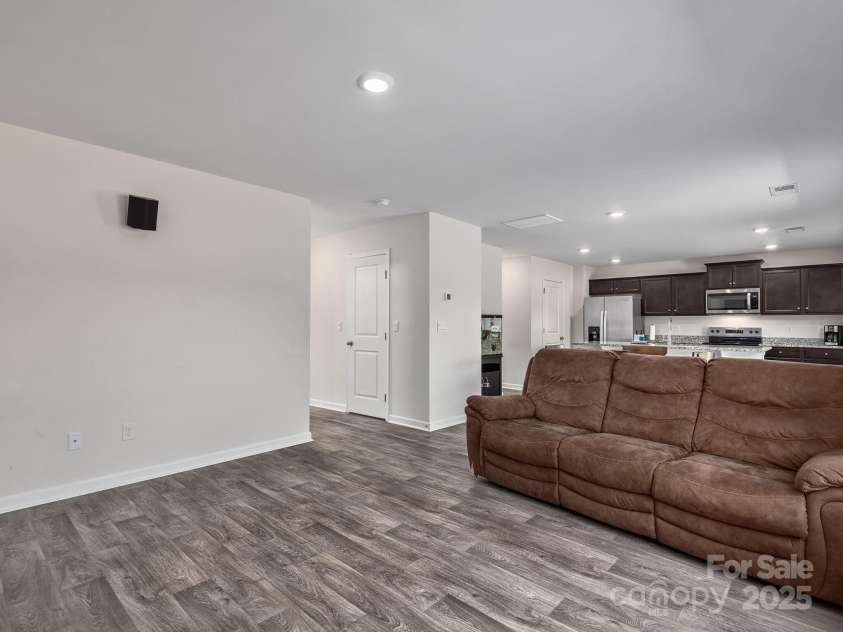 8 Madelyn Drive, Clyde, NC 28721.  MLS# CAR4334061, YatesRealty ID 23938. 