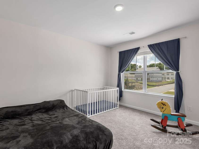 8 Madelyn Drive, Clyde, NC 28721.  MLS# CAR4334061, YatesRealty ID 23938. 