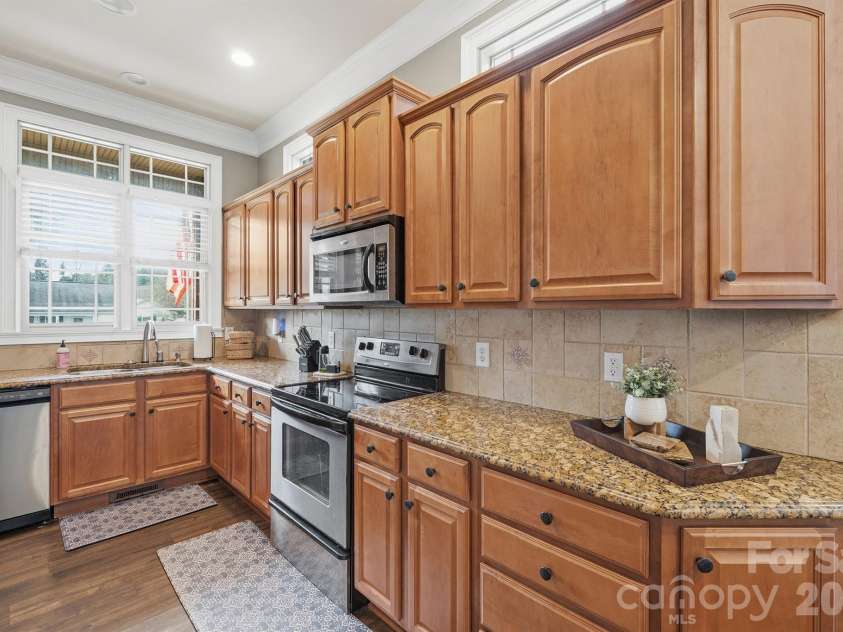 140 Pine Bluff Drive, Mooresville, NC 28117.  MLS# CAR4355986, YatesRealty ID 23939. Main Level Litchen