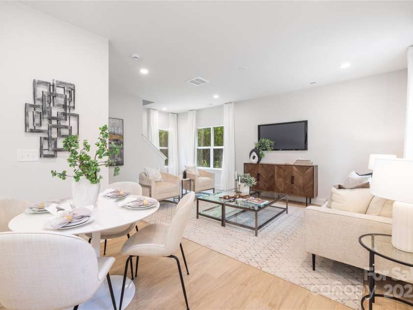 2544 Pinestream Drive, Charlotte, NC 28216.  MLS# CAR4237977, YatesRealty ID 23939. 