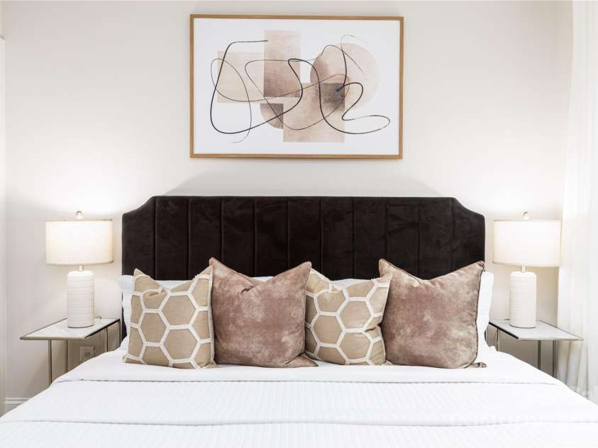 2544 Pinestream Drive, Charlotte, NC 28216.  MLS# CAR4237977, YatesRealty ID 23939. 