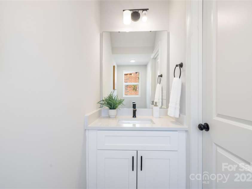 2544 Pinestream Drive, Charlotte, NC 28216.  MLS# CAR4237977, YatesRealty ID 23939. 