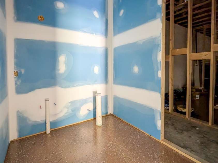 338 Majestic Mountain Drive, Burnsville, NC 28714.  MLS# CAR4277521, YatesRealty ID 2394. 