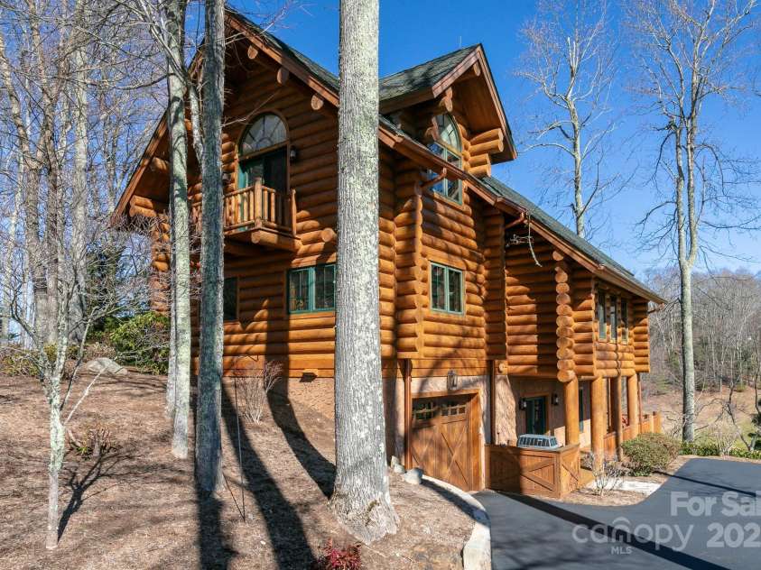 851 Austin Mountain Drive, Burnsville, NC 28714.  MLS# CAR4228841, YatesRealty ID 2394. 
