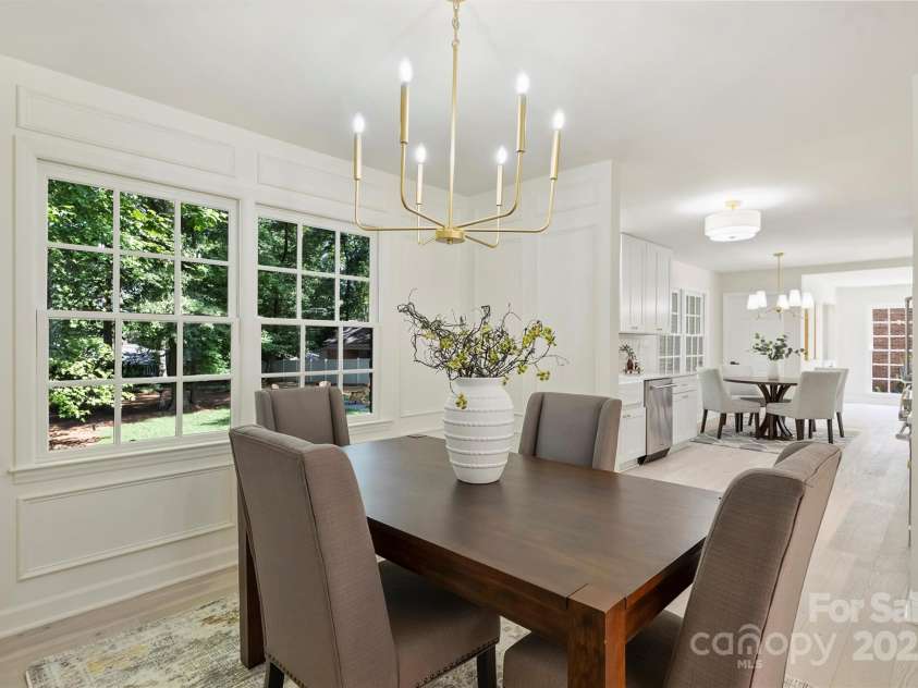 811 Ashmeade Road, Charlotte, NC 28211.  MLS# CAR4272071, YatesRealty ID 23940. 