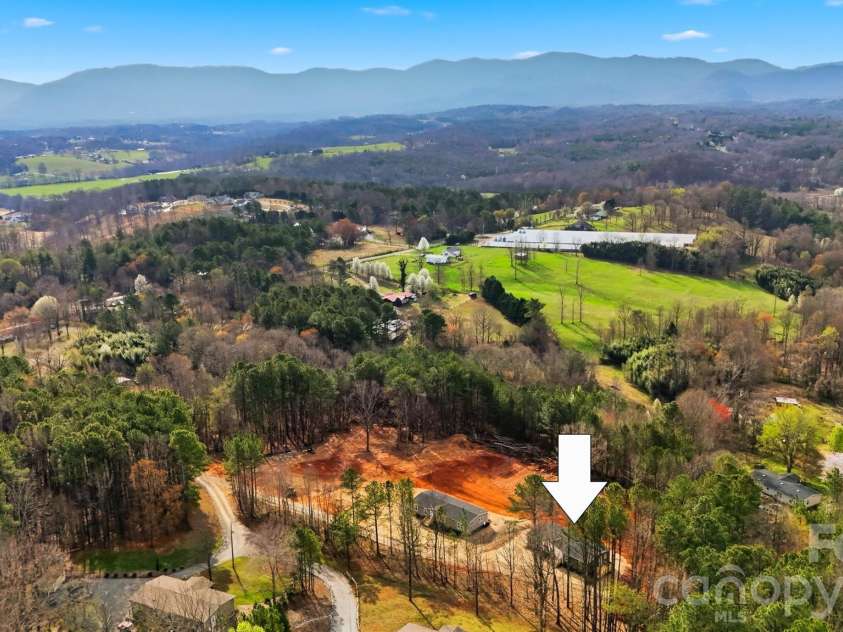 4186 Maple Trail, Morganton, NC 28655.  MLS# CAR4357270, YatesRealty ID 23943. 