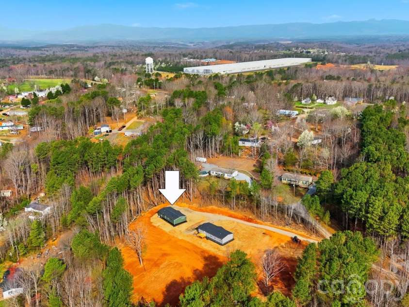 4186 Maple Trail, Morganton, NC 28655.  MLS# CAR4357270, YatesRealty ID 23943. 