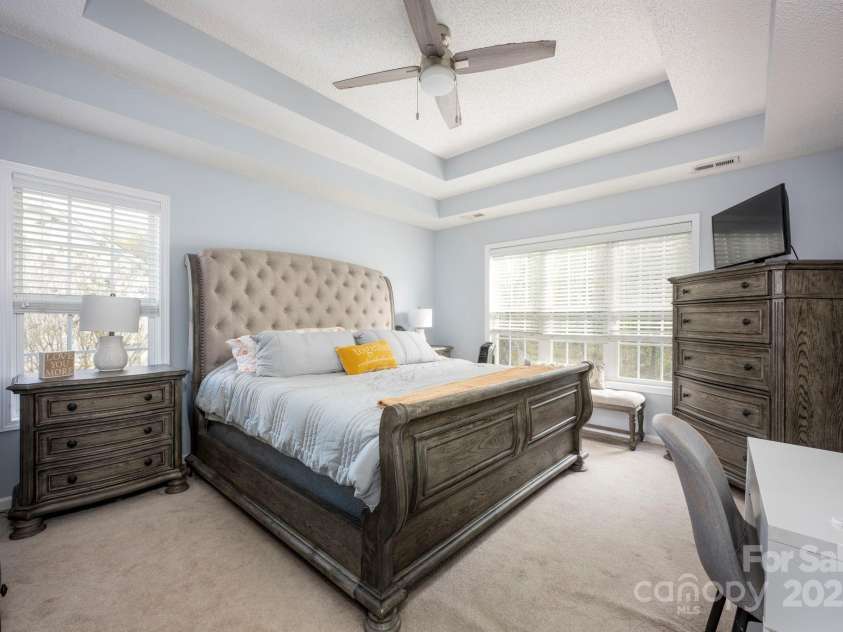 908 Carole Summey Drive, Dallas, NC 28034.  MLS# CAR4245869, YatesRealty ID 23944. 