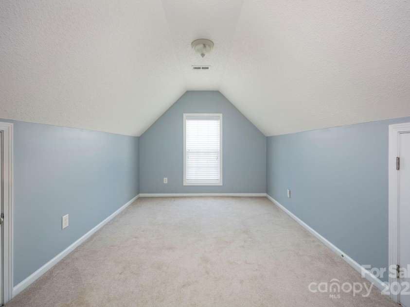 908 Carole Summey Drive, Dallas, NC 28034.  MLS# CAR4245869, YatesRealty ID 23944. 