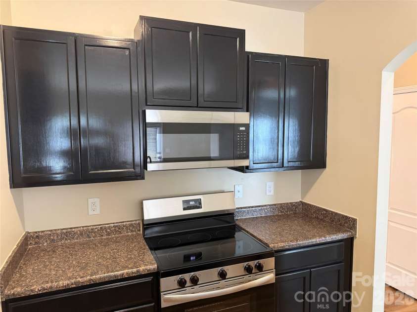 14304 Evening Flight Lane, Charlotte, NC 28262.  MLS# CAR4419208, YatesRealty ID 23945. 
