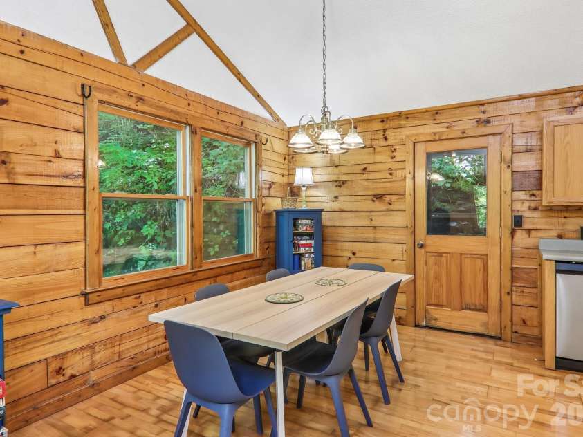152 Trails End Lane, Maggie Valley, NC 28751.  MLS# CAR4380988, YatesRealty ID 23946. 