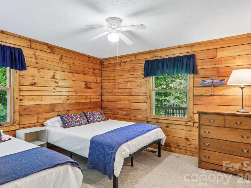 152 Trails End Lane, Maggie Valley, NC 28751.  MLS# CAR4380988, YatesRealty ID 23946. 