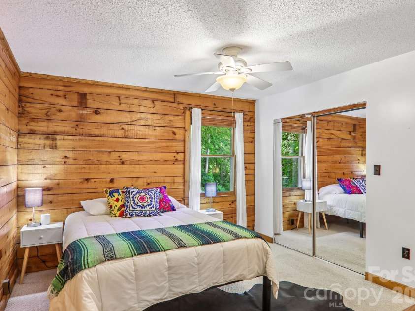 152 Trails End Lane, Maggie Valley, NC 28751.  MLS# CAR4380988, YatesRealty ID 23946. 