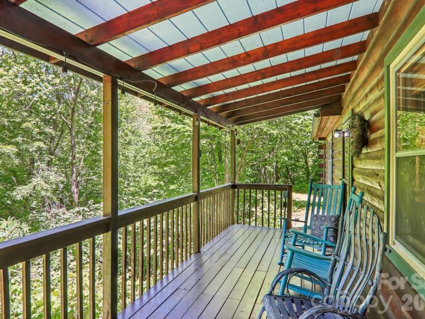 152 Trails End Lane, Maggie Valley, NC 28751.  MLS# CAR4380988, YatesRealty ID 23946. 