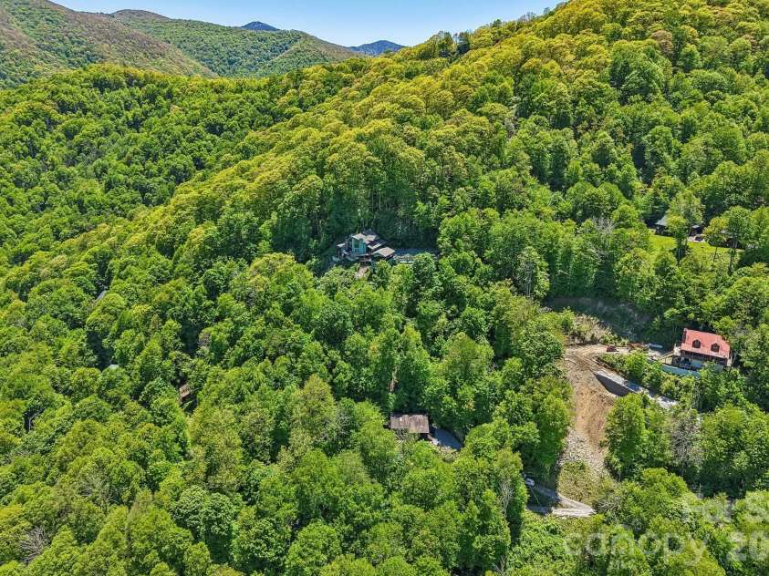 152 Trails End Lane, Maggie Valley, NC 28751.  MLS# CAR4380988, YatesRealty ID 23946. 