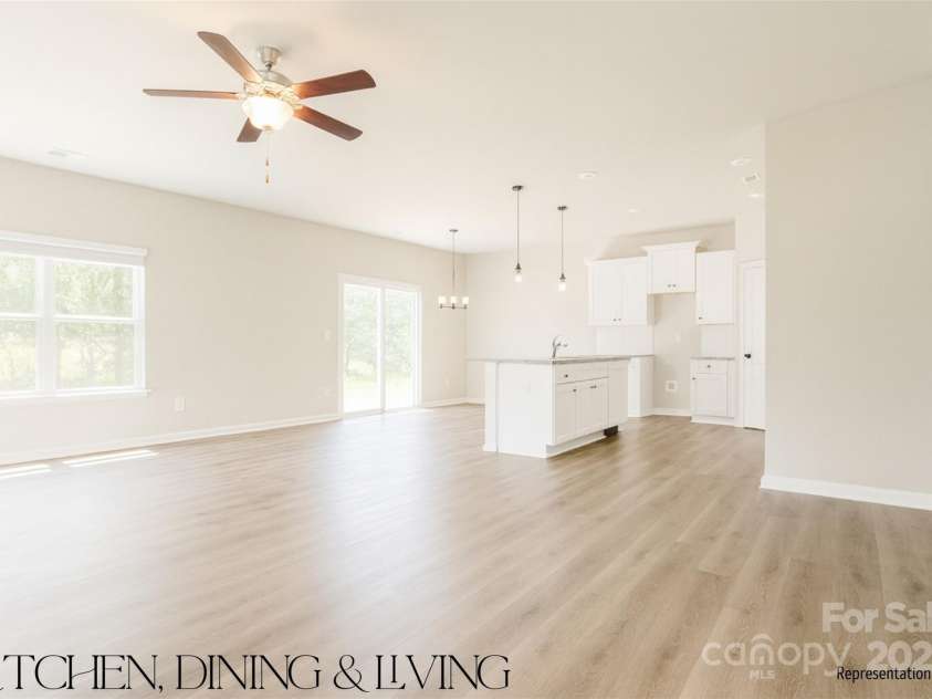 6712 Sugar Creek Road, Charlotte, NC 28269.  MLS# CAR4263225, YatesRealty ID 23946. 