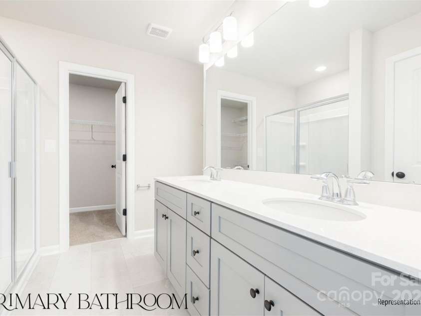 6712 Sugar Creek Road, Charlotte, NC 28269.  MLS# CAR4263225, YatesRealty ID 23946. 