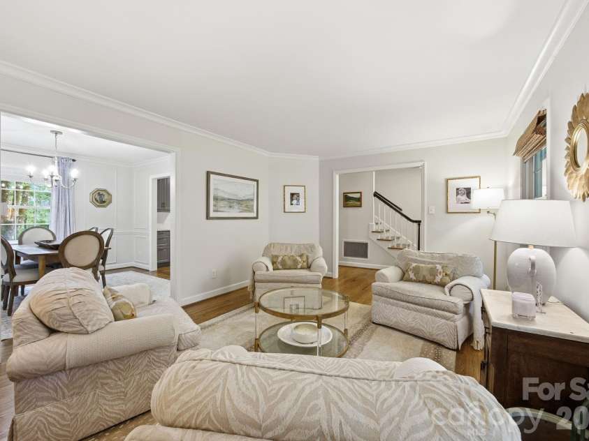 2535 Valencia Terrace, Charlotte, NC 28226.  MLS# CAR4378547, YatesRealty ID 23948. 