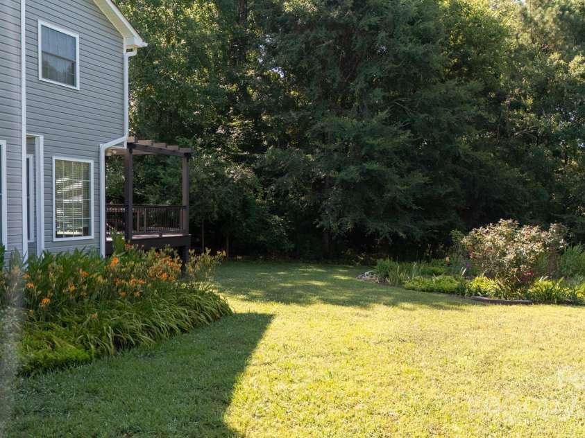 2949 Glenstone Drive, Rock Hill, SC 29730.  MLS# CAR4276328, YatesRealty ID 23948. 