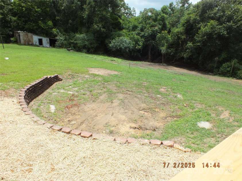 1732 Rocky River Road, Lancaster, SC 29720.  MLS# CAR4277575, YatesRealty ID 23949. 
