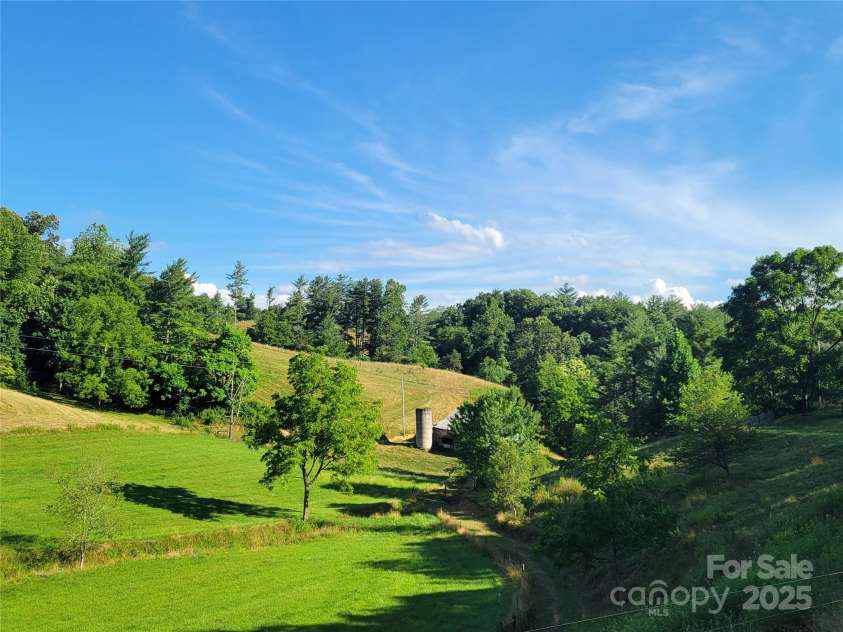 171 Cowtail Cove, Clyde, NC 28721.  MLS# CAR4235528, YatesRealty ID 2395. 