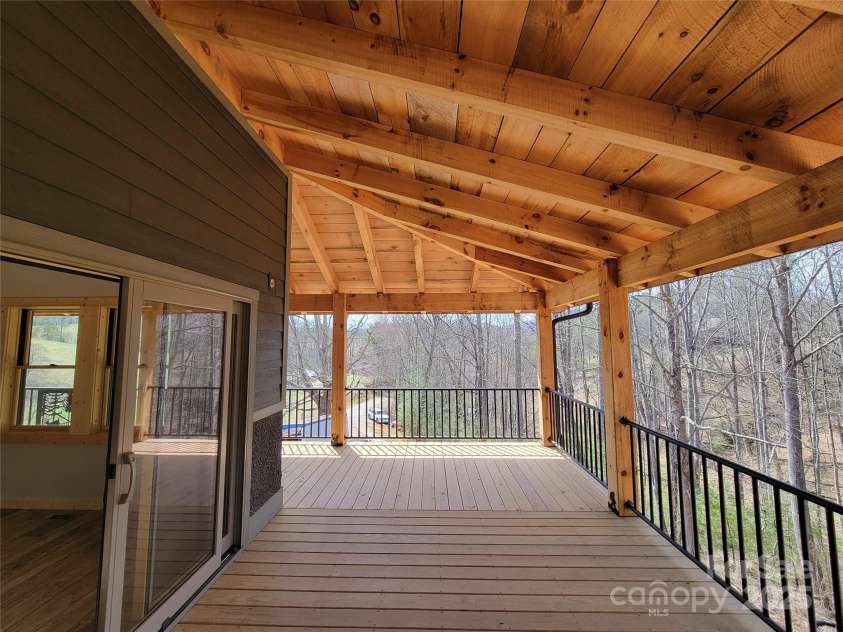 171 Cowtail Cove, Clyde, NC 28721.  MLS# CAR4235528, YatesRealty ID 2395. 