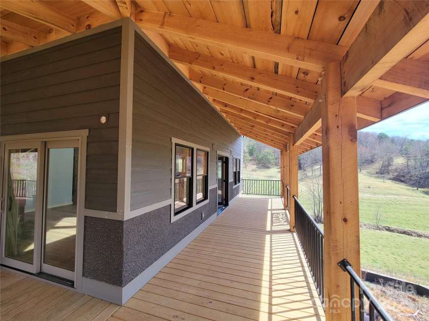 171 Cowtail Cove, Clyde, NC 28721.  MLS# CAR4235528, YatesRealty ID 2395. 