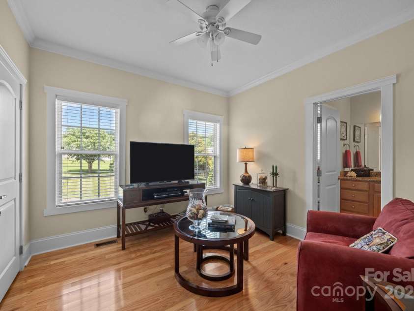1006 Pin Oak Trail, Hendersonville, NC 28739.  MLS# CAR4274082, YatesRealty ID 23951. Bedroom 3/TV Room