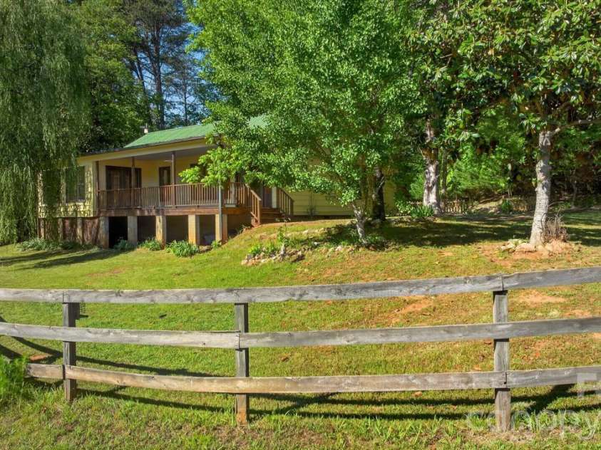 3205 Collinsville Road, Columbus, NC 28722.  MLS# CAR4378818, YatesRealty ID 23951. 