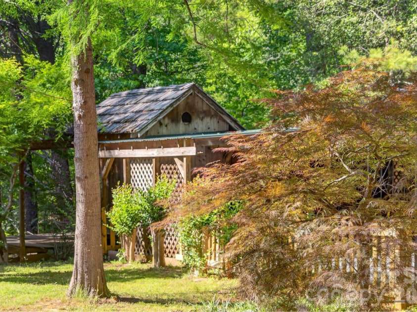 3205 Collinsville Road, Columbus, NC 28722.  MLS# CAR4378818, YatesRealty ID 23951. 
