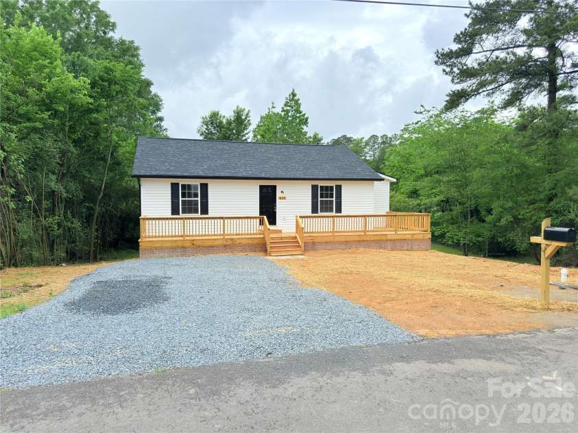 431 Eastover Avenue, Norwood, NC 28128.  MLS# CAR4379477, YatesRealty ID 23953. 