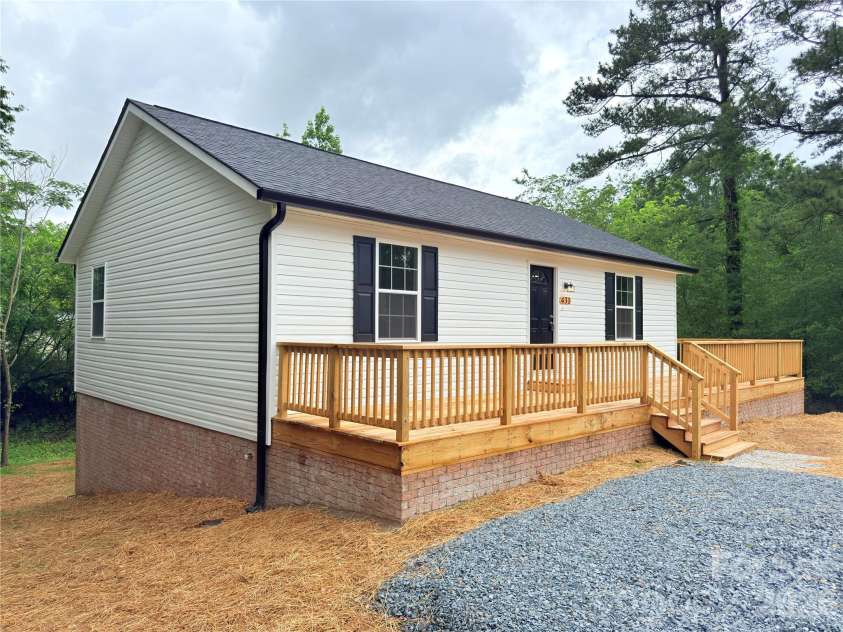 431 Eastover Avenue, Norwood, NC 28128.  MLS# CAR4379477, YatesRealty ID 23953. 