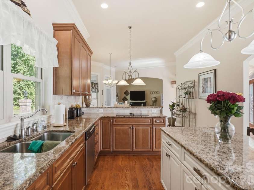 11855 Churchfield Lane, Charlotte, NC 28277.  MLS# CAR4383423, YatesRealty ID 23954. 