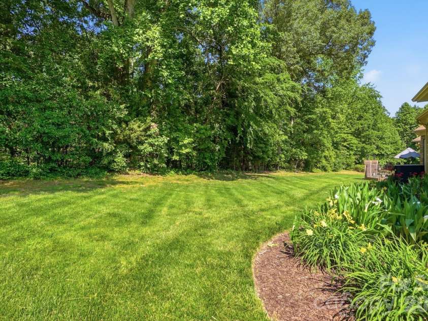 11855 Churchfield Lane, Charlotte, NC 28277.  MLS# CAR4383423, YatesRealty ID 23954. 