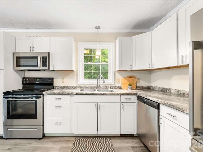 1141 Shannon Drive, Wadesboro, NC 28170.  MLS# CAR4379941, YatesRealty ID 23956. 