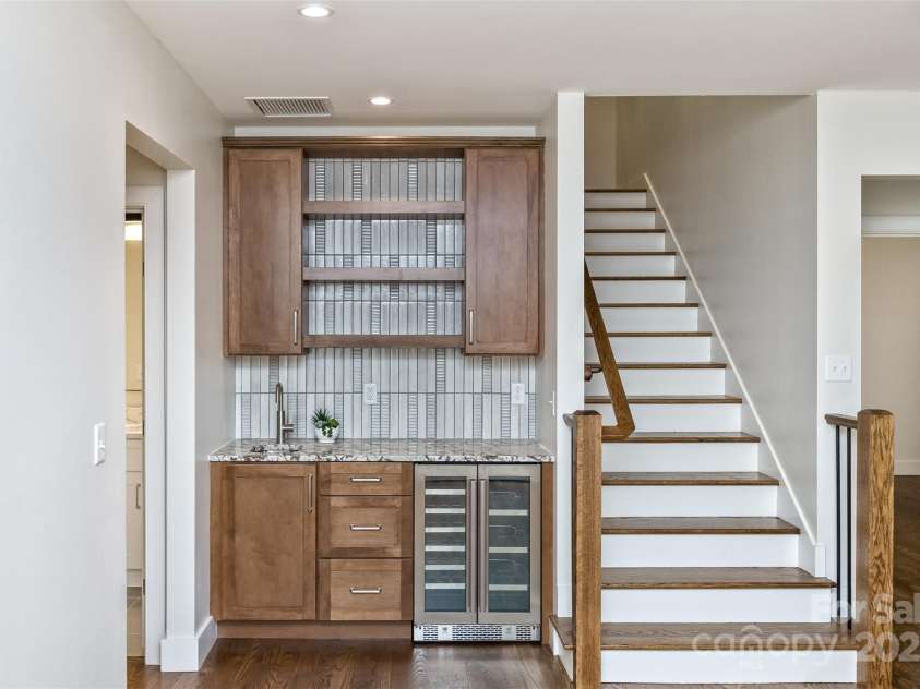 120 Gashes Creek Road, Asheville, NC 28805.  MLS# CAR4273637, YatesRealty ID 23957. Lower Level Living Area