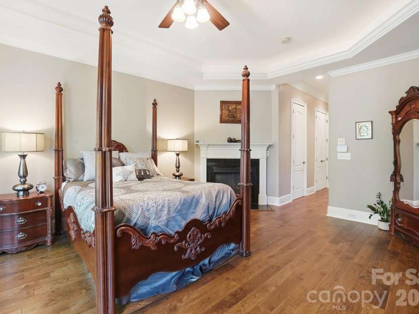 932 Thorn Ridge Lane, Clover, SC 29710.  MLS# CAR4346991, YatesRealty ID 23957. 