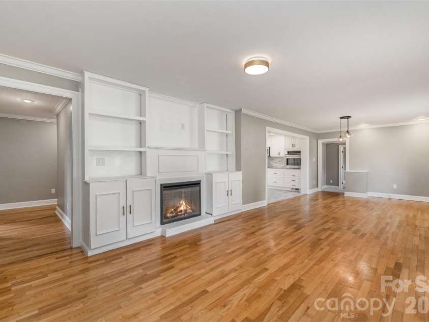 1164 Bradford Mountain Road, Lenoir, NC 28645.  MLS# CAR4369026, YatesRealty ID 23958. 